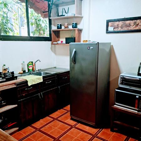 Jungle Beach Bungalow With Ac & Fiber Optic Puerto Viejo de Talamanca Bagian luar foto