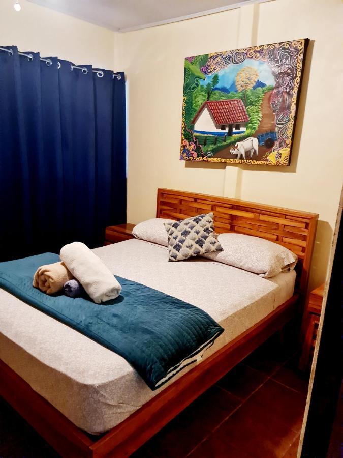 Jungle Beach Bungalow With Ac & Fiber Optic Puerto Viejo de Talamanca Bagian luar foto