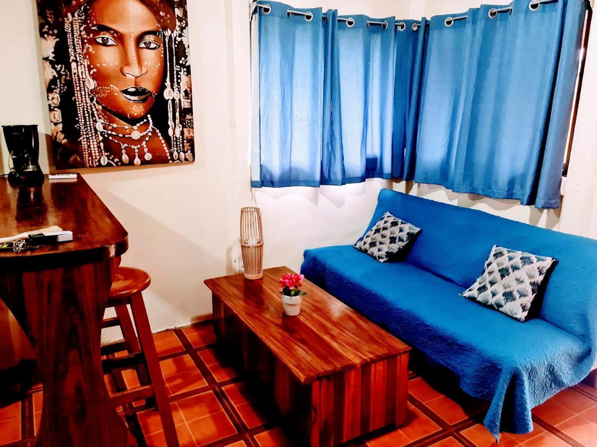 Jungle Beach Bungalow With Ac & Fiber Optic Puerto Viejo de Talamanca Bagian luar foto